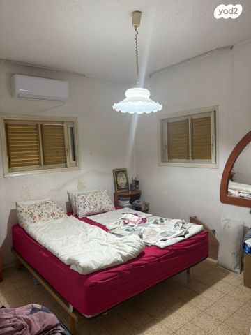 דירה, אלופי צה"ל 22, רסקו ב', חולון