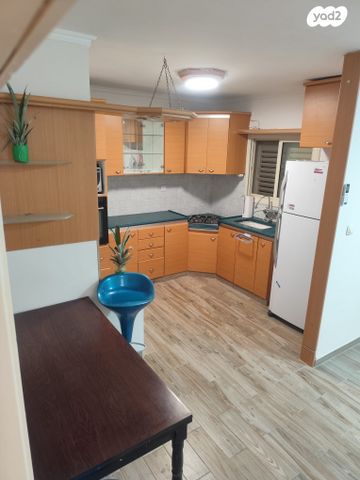 דירת גן, האצ"ל 18, שיכון ד', קרית שמונה