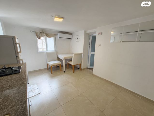 יחידת דיור, ורבורג 8, קרית היובל, ירושלים