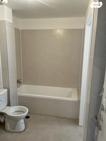 דירה, הבה"דים 12, נרקיסים, ראשון לציון