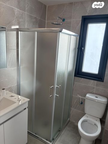 דירה, הרב צבי יהודה קוק 23, אגמים מזרח, אשקלון