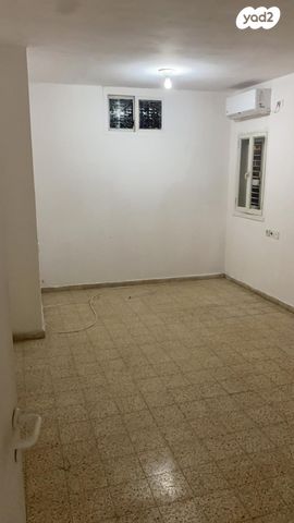 דירה, רימון 5, לב העיר, בת ים