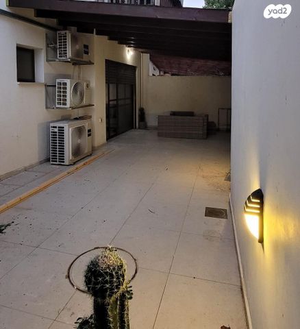 יחידת דיור, התבור 8, אורנית, אורנית