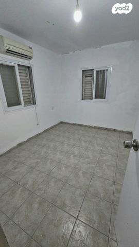 דירה, בר כוכבא 13, האצטדיון, טבריה