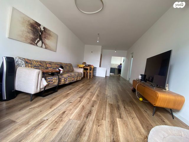 שדרות ז'בוטינסקי 43