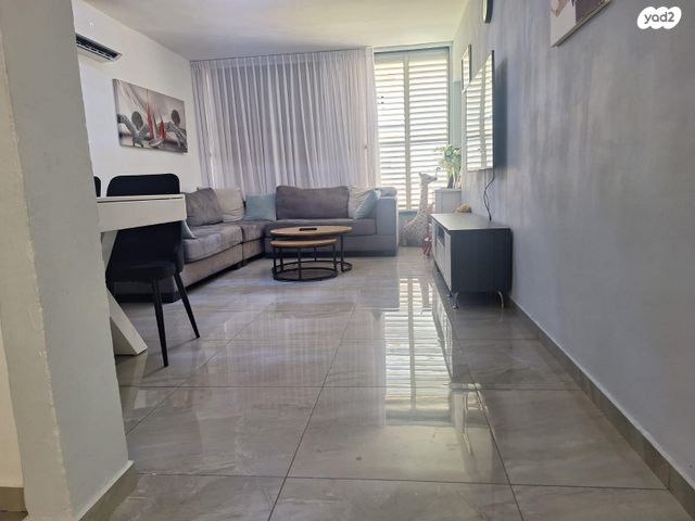 דירה, חולון