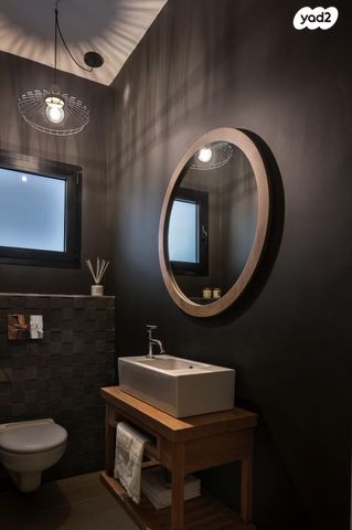 דירת גן, תל מונד