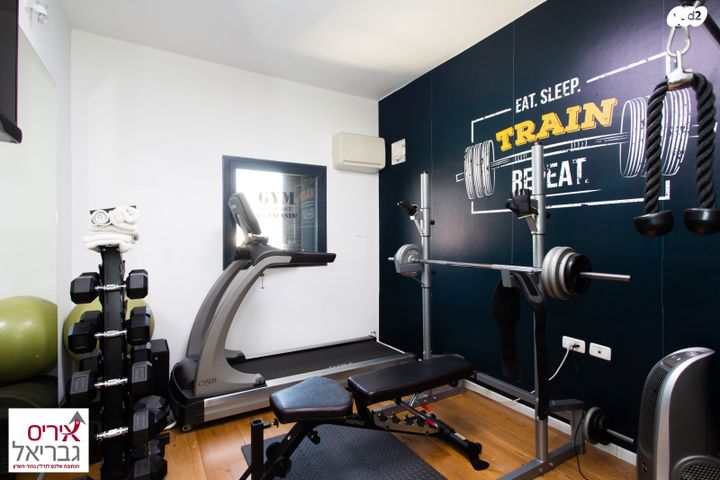 גג/ פנטהאוז, מתחם גרינברג, הוד השרון