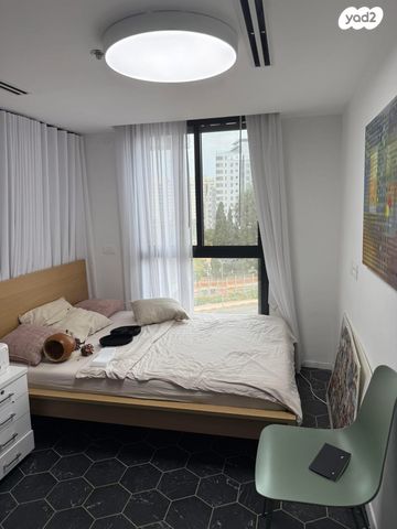 דירה, יונה וולך 8, גרין פארק החדשה, הוד השרון