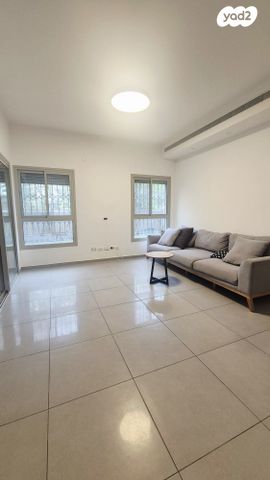 דירת גן, רמתיים, הוד השרון