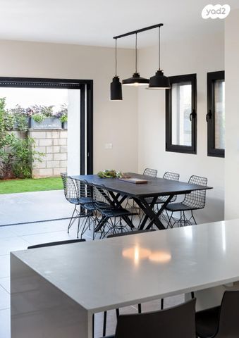 דירת גן, תל מונד