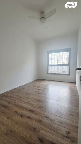 דירת גן, רמתיים, הוד השרון