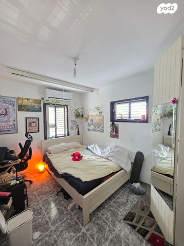 דירה, אלברט קיוסו, תל אביב יפו