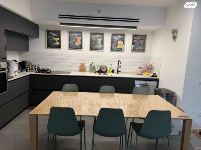 דירה, יונה וולך 8, גרין פארק החדשה, הוד השרון