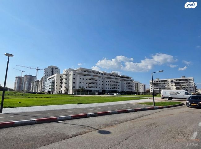 דירת גן, החזון 1, שמעון פרס/ האצטדיון, נהריה