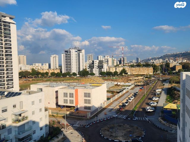 דירה, וייצמן 14, החותרים, טירת כרמל