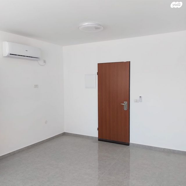 דירה, יצחק שדה 34, מונטיפיורי, הרכבת, תל אביב יפו