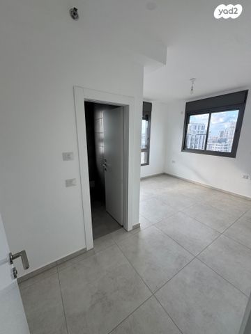 דירה, הבה"דים, נרקיסים, ראשון לציון