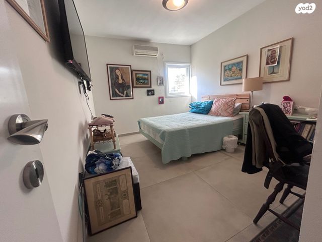 דירה, חומה ומגדל, ראשונים, כפר סבא