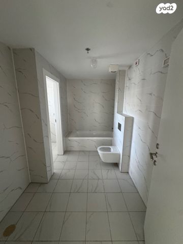 דירה, הבה"דים, נרקיסים, ראשון לציון