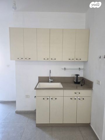 דירה, הרב דוד ישראל, מרמורק, רחובות