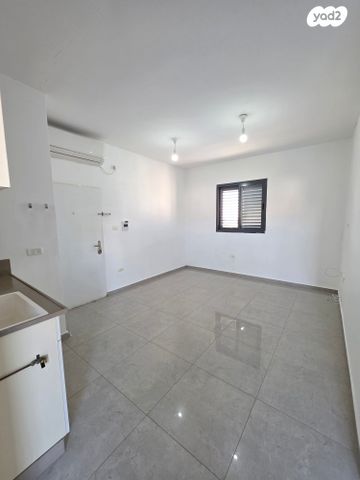 דירה, הרב דוד ישראל, מרמורק, רחובות