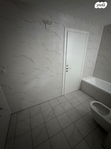 דירה, הבה"דים, נרקיסים, ראשון לציון