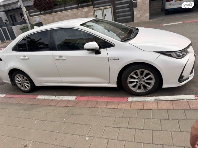 טויוטה קורולה