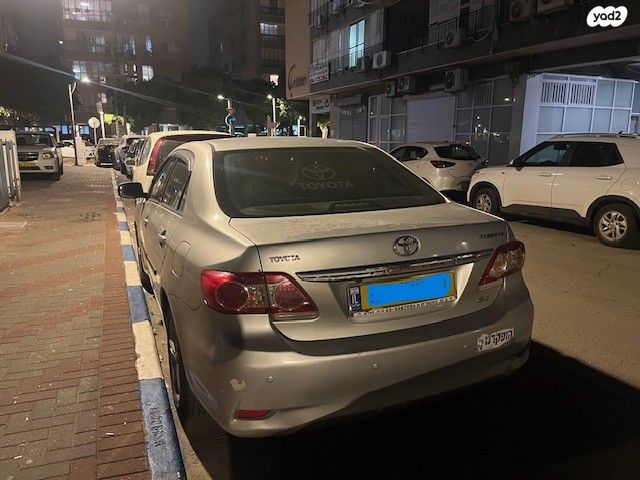 מודעת רכב טויוטה קורולה