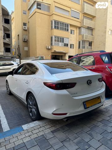 מאזדה 3
