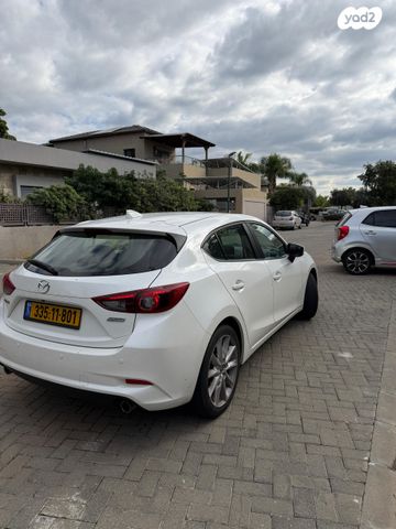 מודעת רכב מאזדה 3