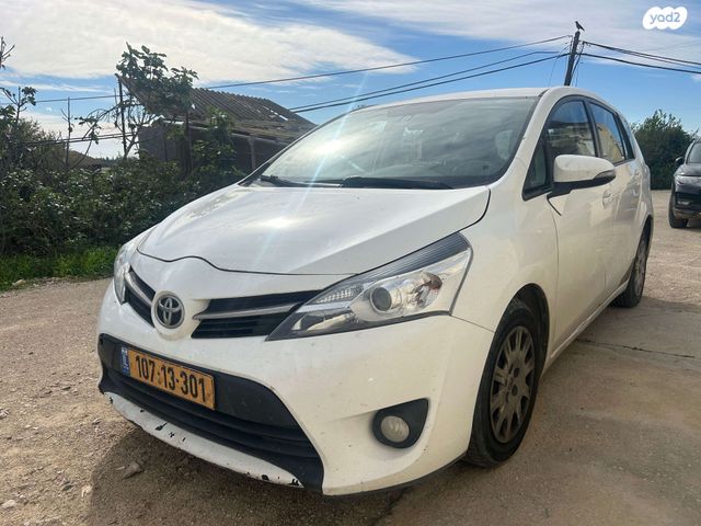 מודעת רכב טויוטה ורסו