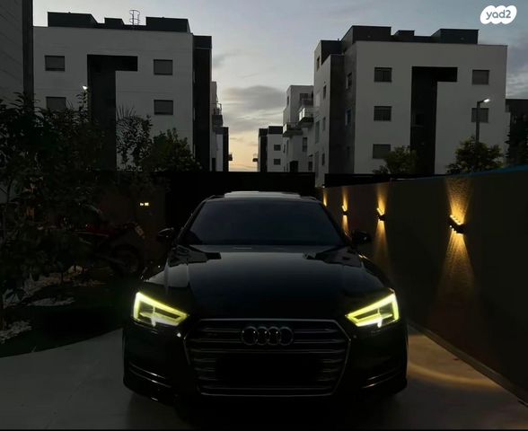 מודעת רכב אאודי A4