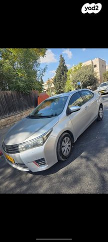 טויוטה קורולה