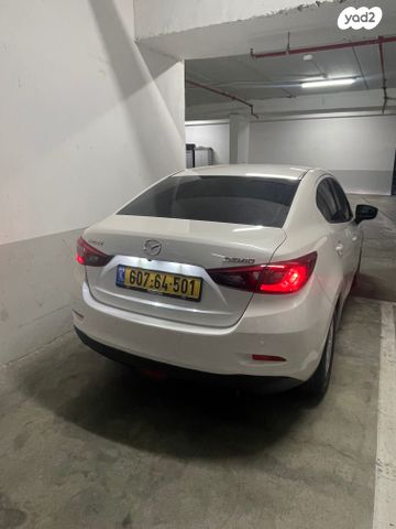 מודעת רכב מאזדה 2