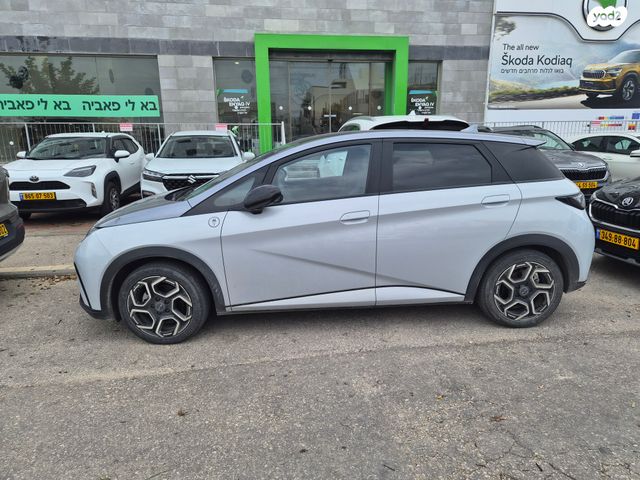 מודעת רכב בי.ווי.די דולפין