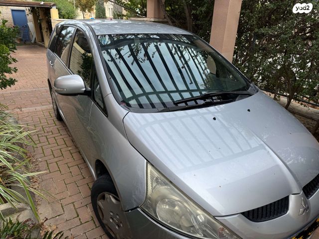 מודעת רכב מיצובישי גרנדיס