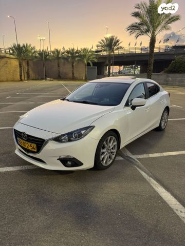 מודעת רכב מאזדה 3