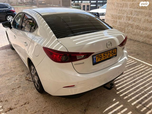 מאזדה 3