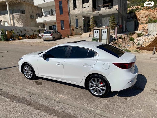 מודעת רכב מאזדה 3