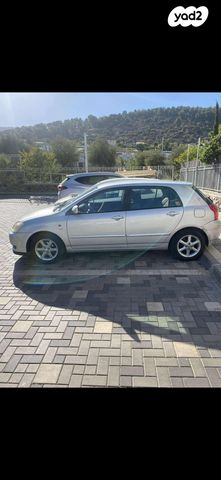 מודעת רכב טויוטה קורולה