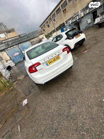 וולוו S60