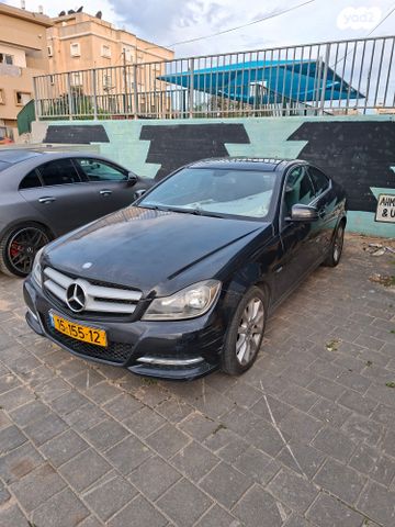 מודעת רכב מרצדס-בנץ C-class