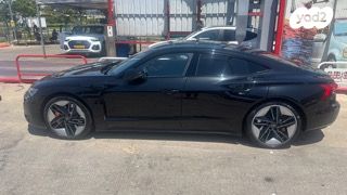 מודעת רכב אאודי E-tron GT