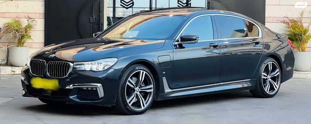 מודעת רכב ב מ וו סדרה 7