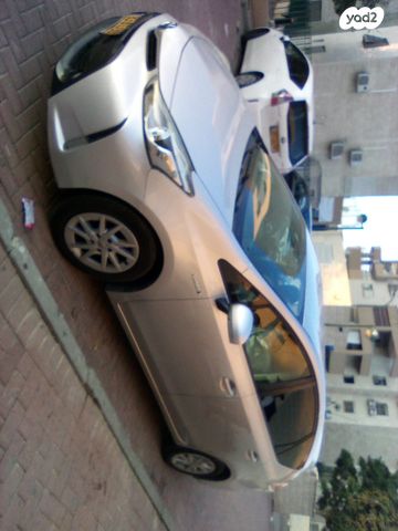 מודעת רכב טויוטה פריוס פלוס