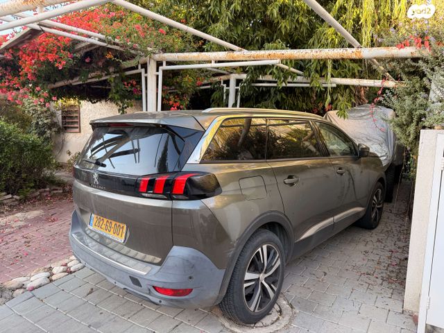 מודעת רכב פיג'ו 5008