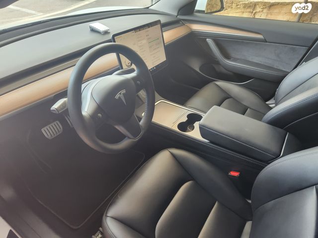 טסלה מודל 3