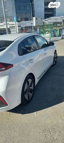 יונדאי איוניק