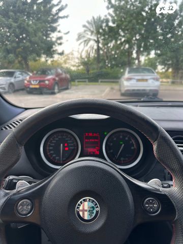 אלפא רומיאו 159